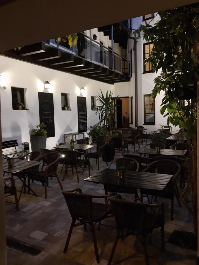 Hotel Weisses Ross Elsterwerda Exterior foto